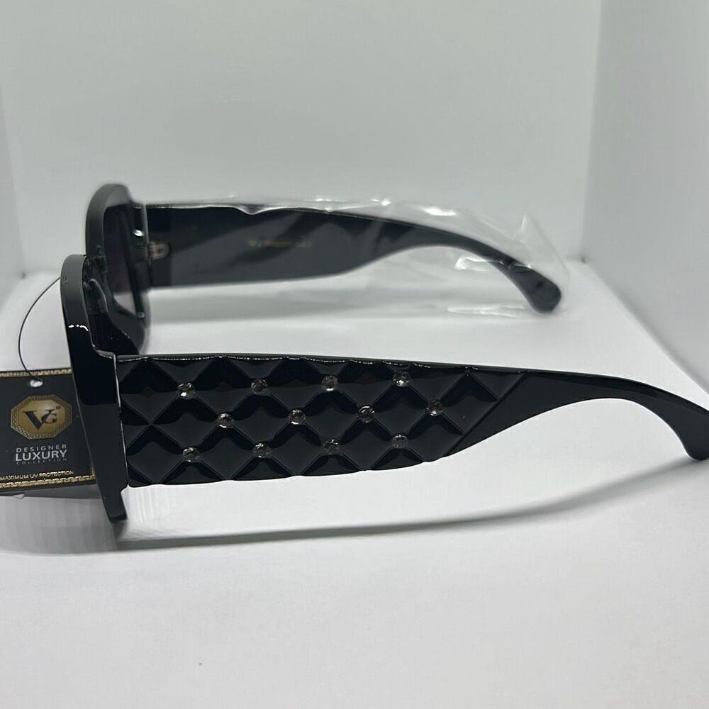 VG Women’s Quilted Pattern Rhinestone Sunglasses - Picture 2 of 3